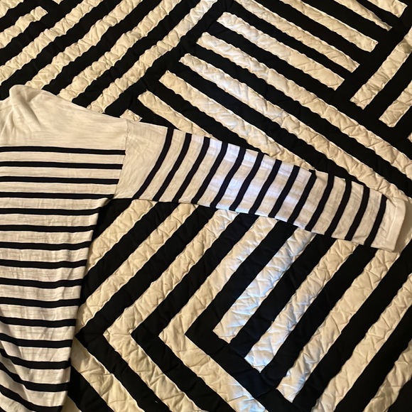 Lightweight Drop Shoulder Striped 360 Sweater Size Small - Picture 9 of 16